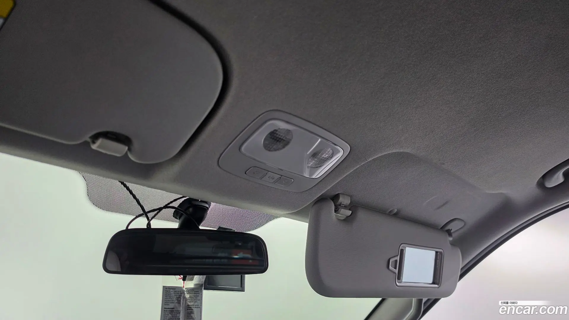 Hyundai Starex Van 3-Seater