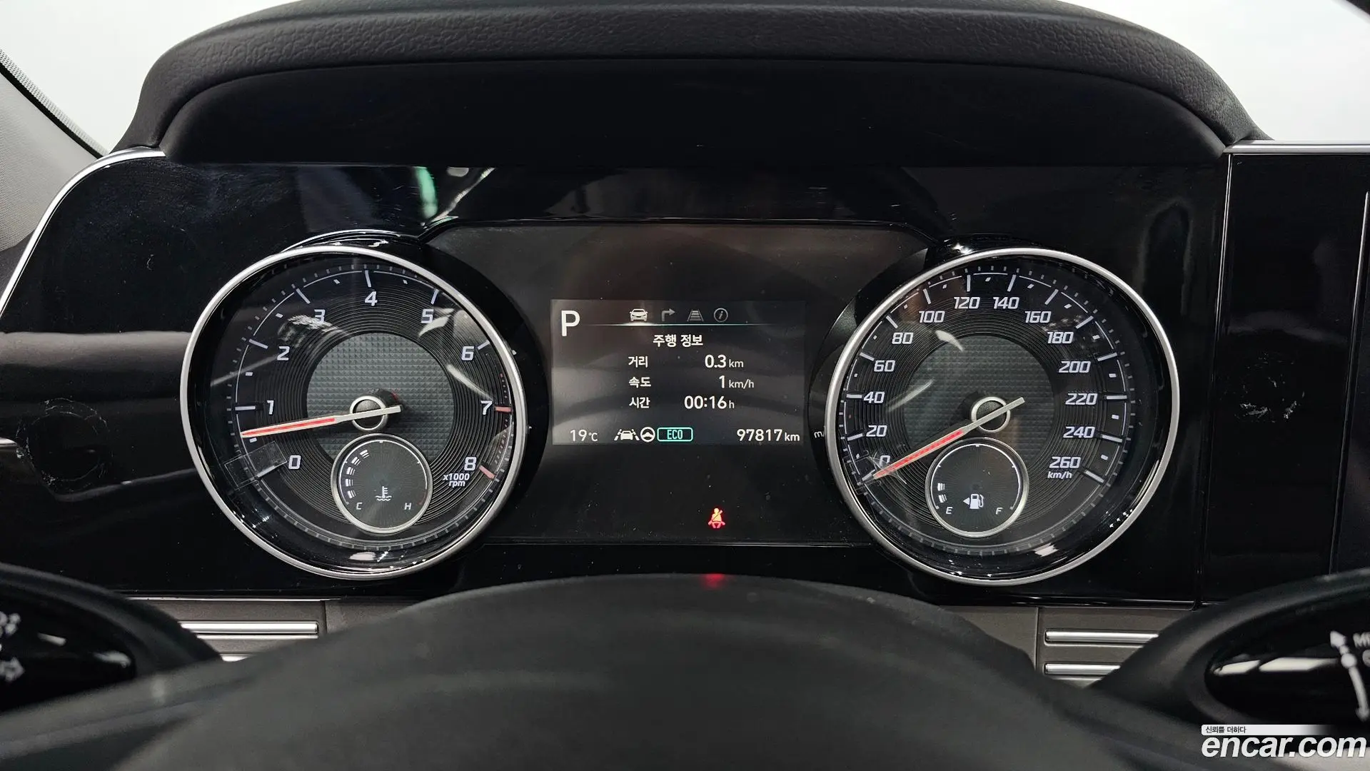 Hyundai Grandeur 3.0 LPi Rent Car