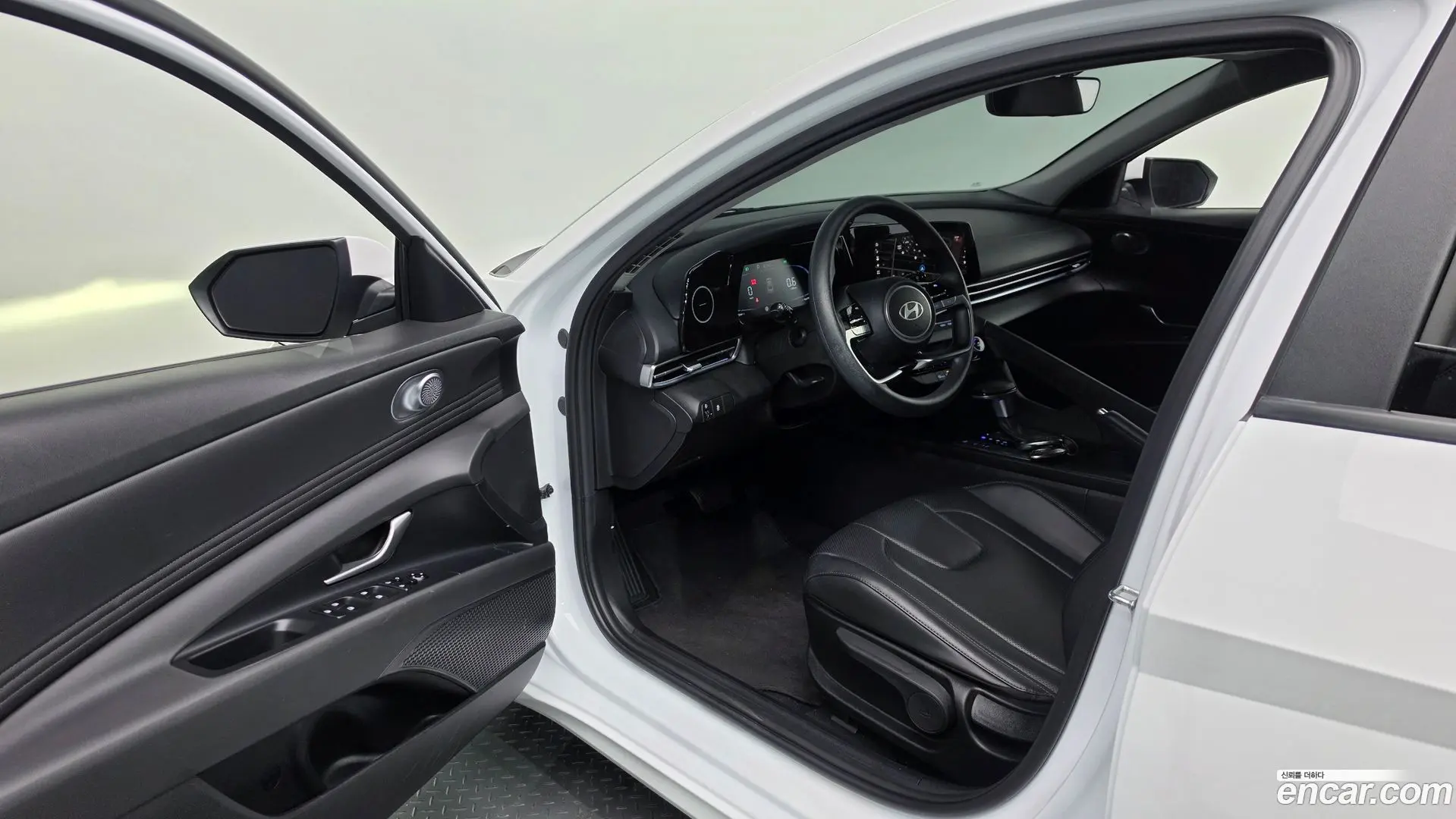 Hyundai AVANTE 1.6 2023