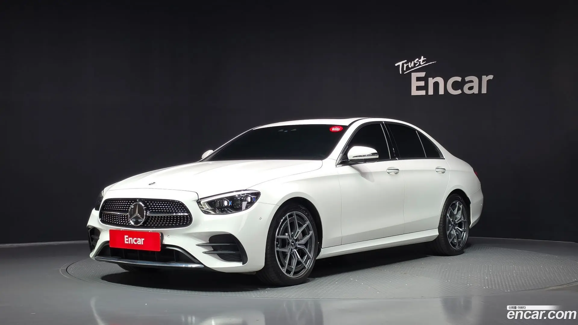 Mercedes-Benz E-Class E220d 4MATIC AMG Line