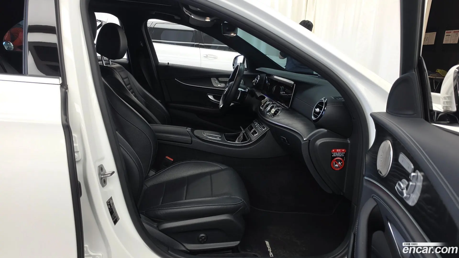 Mercedes-Benz E-Class E220d 4MATIC AMG Line