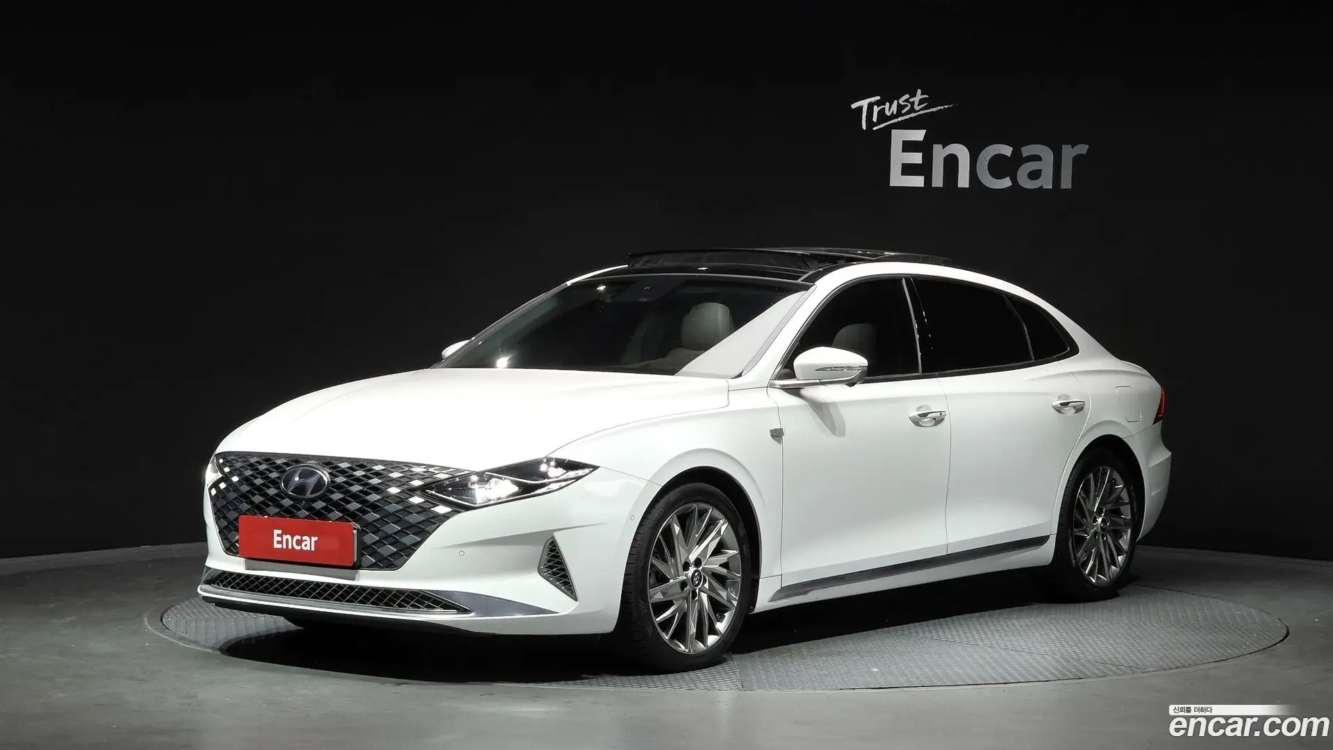Hyundai Grandeur 3.3
