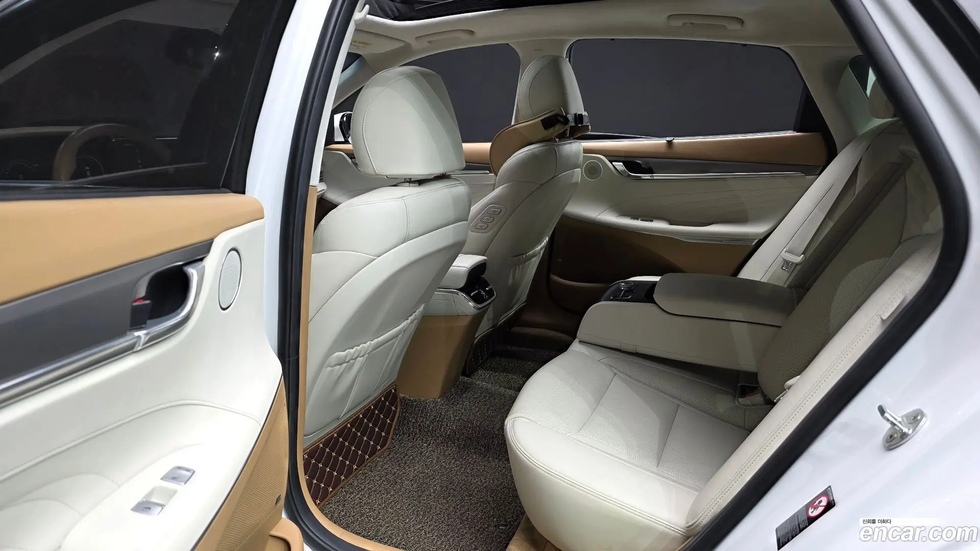 Hyundai Grandeur 3.3