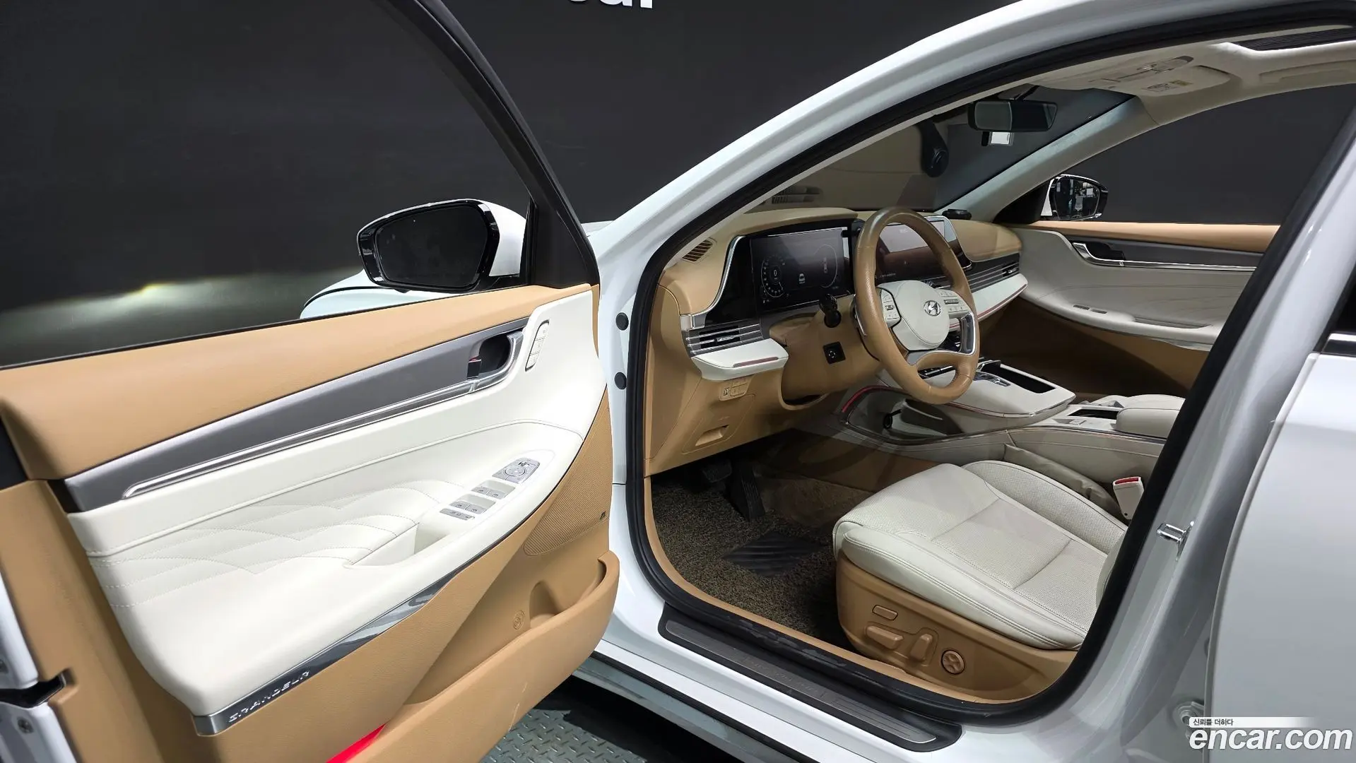 Hyundai Grandeur 3.3