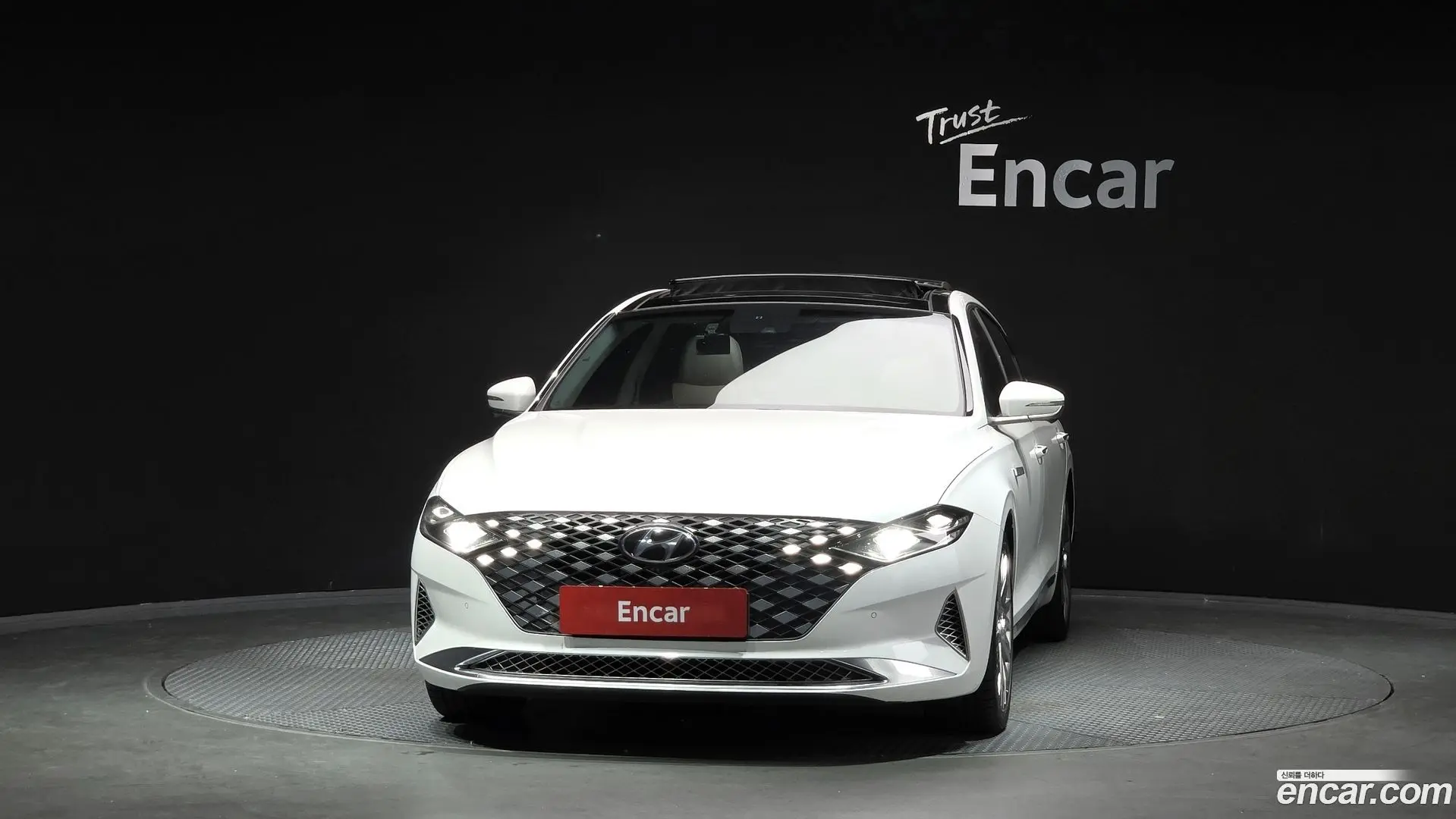 Hyundai Grandeur 3.3
