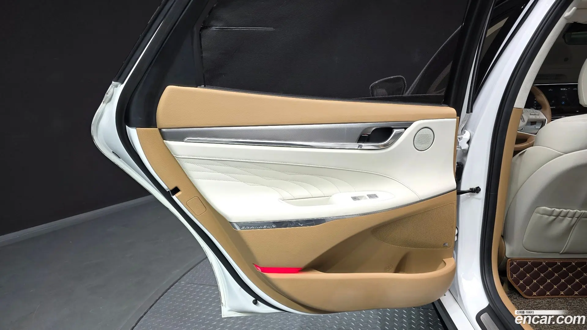 Hyundai Grandeur 3.3