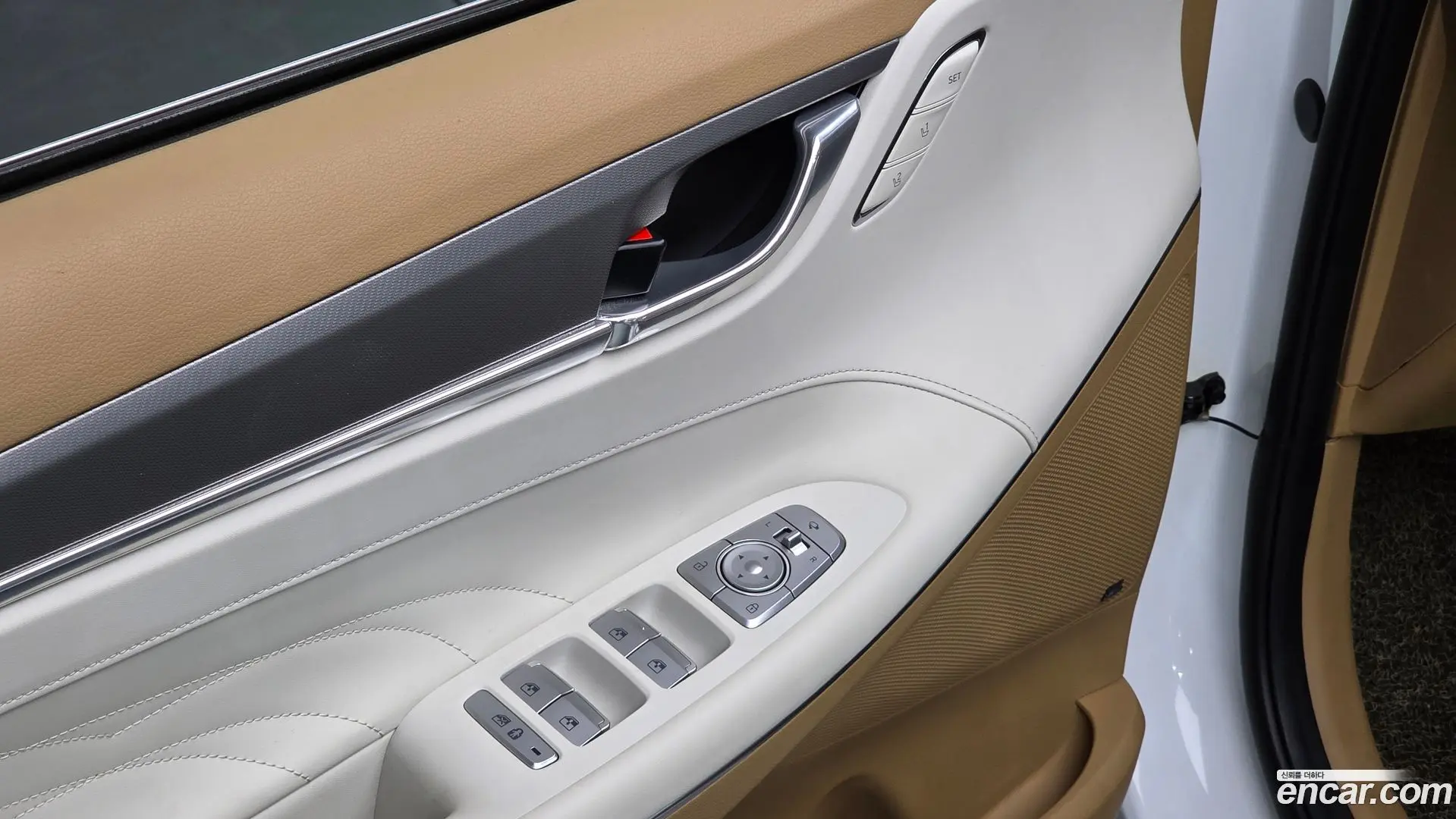 Hyundai Grandeur 3.3