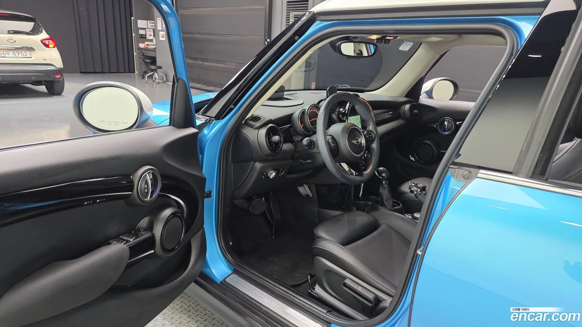 Mini Cooper 5Door HIGH