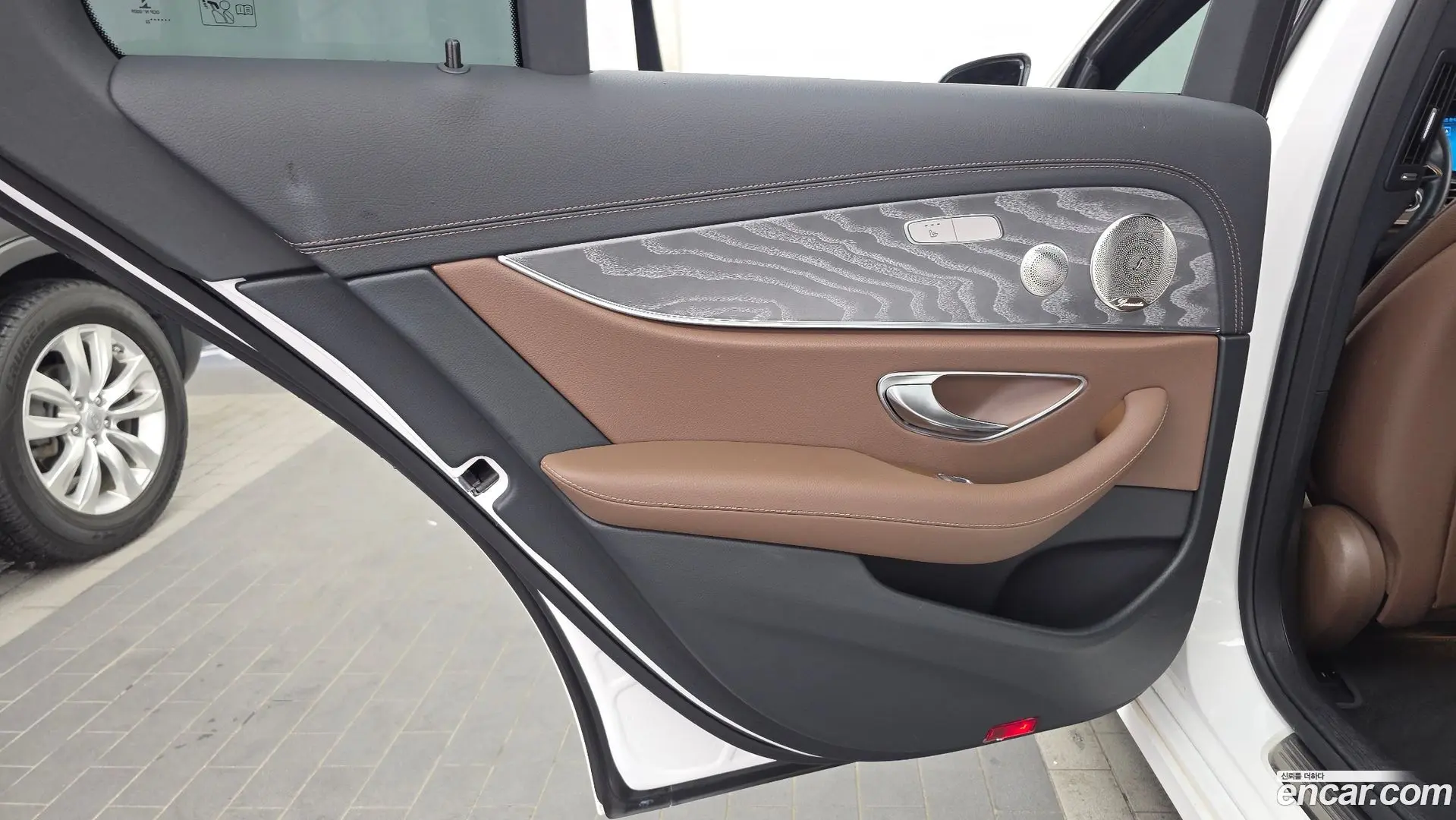 Mercedes-Benz E-Class E350 4MATIC Avantgarde