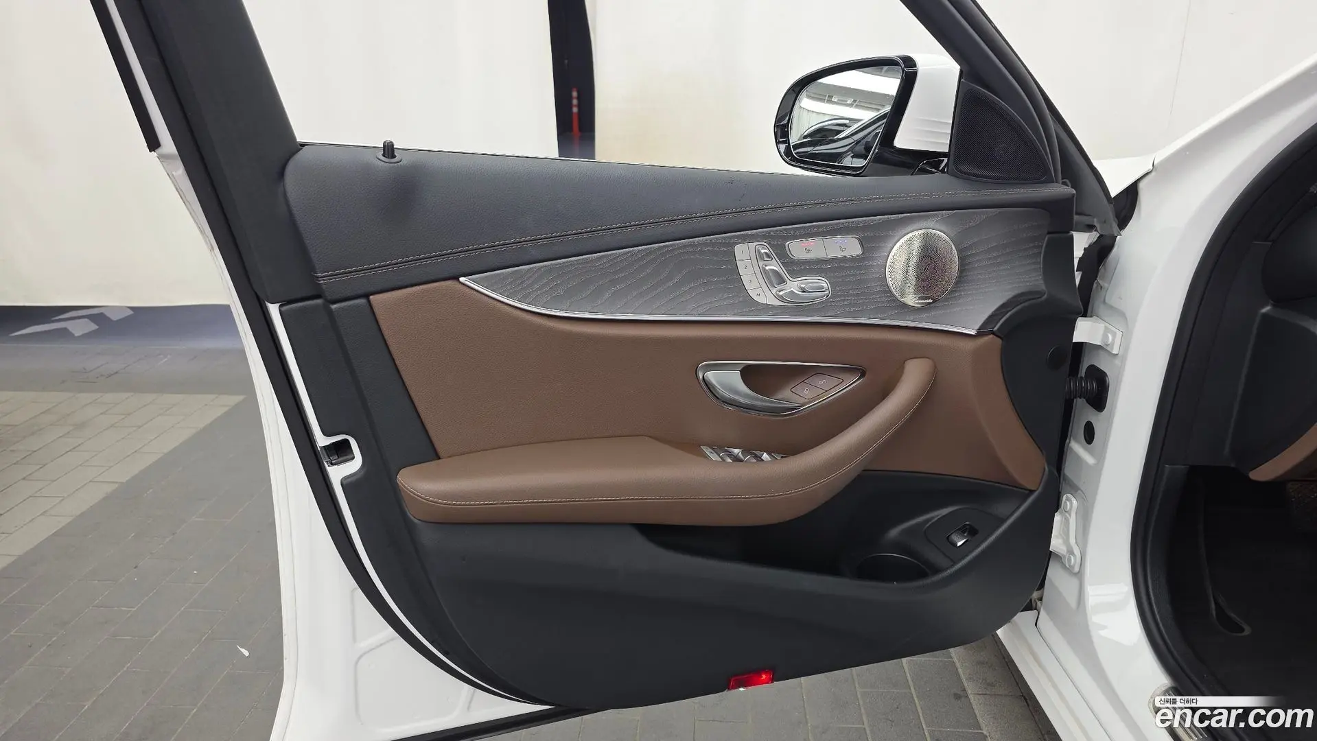 Mercedes-Benz E-Class E350 4MATIC Avantgarde