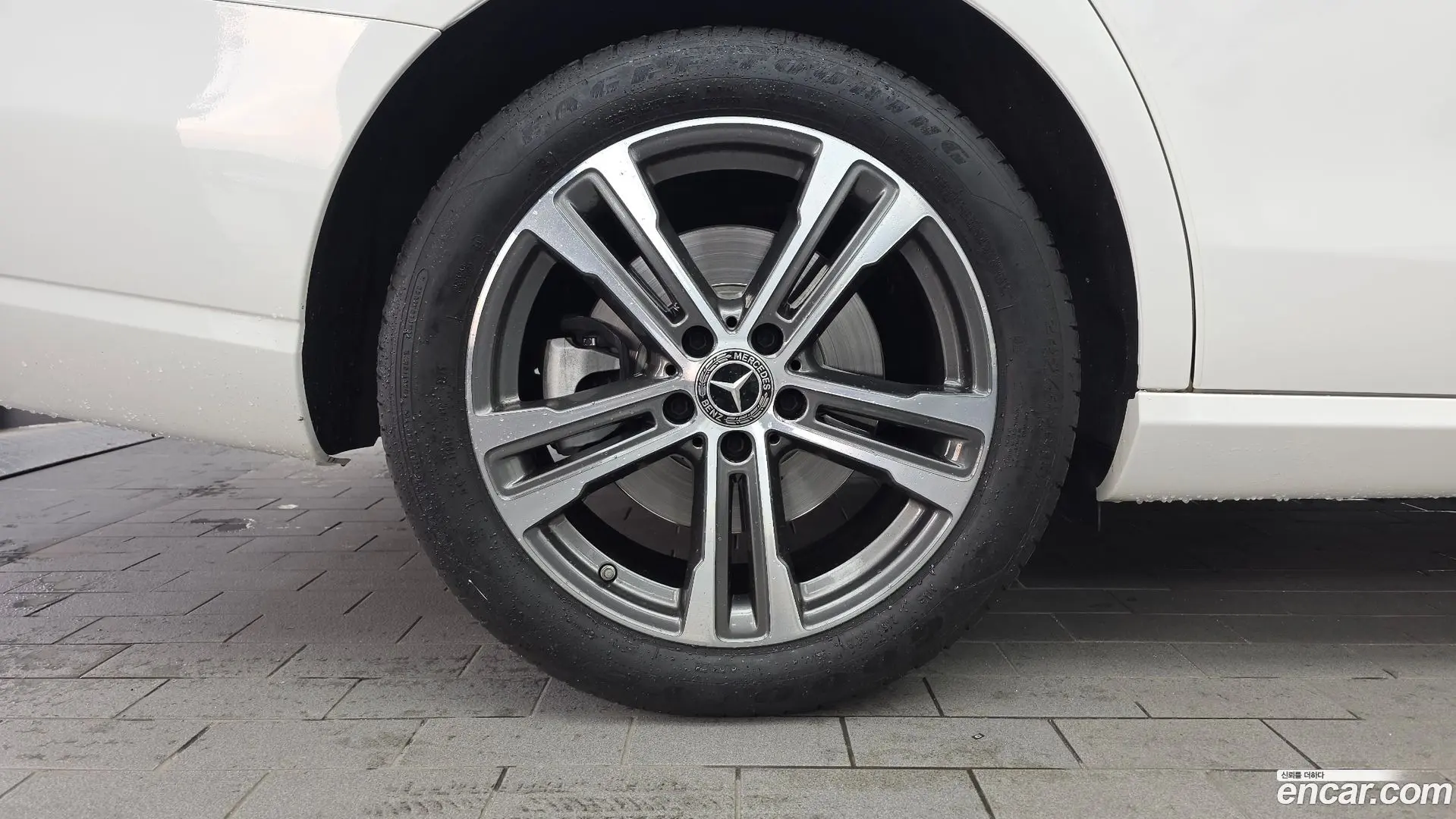Mercedes-Benz E-Class E350 4MATIC Avantgarde