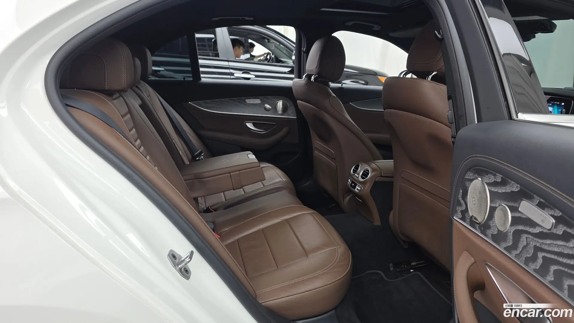 Mercedes-Benz E-Class E350 4MATIC Avantgarde