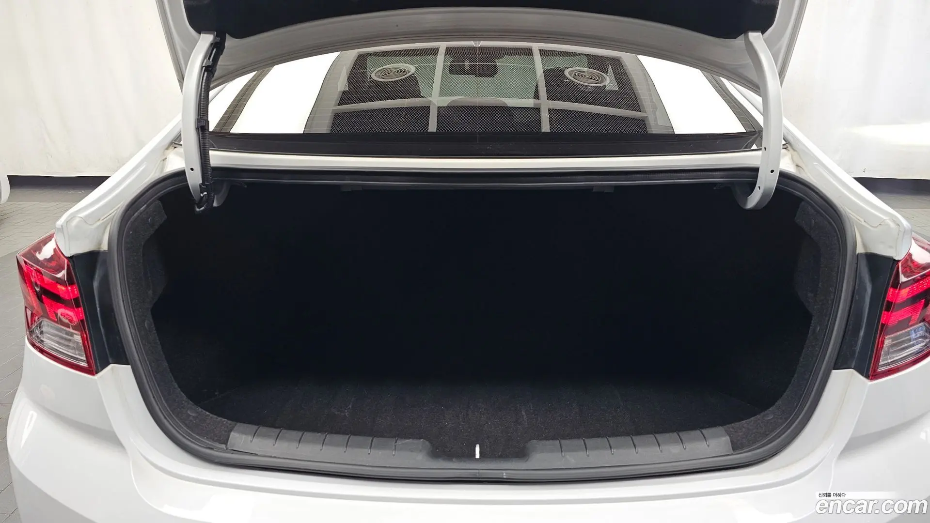 Hyundai AVANTE 1.6 2018
