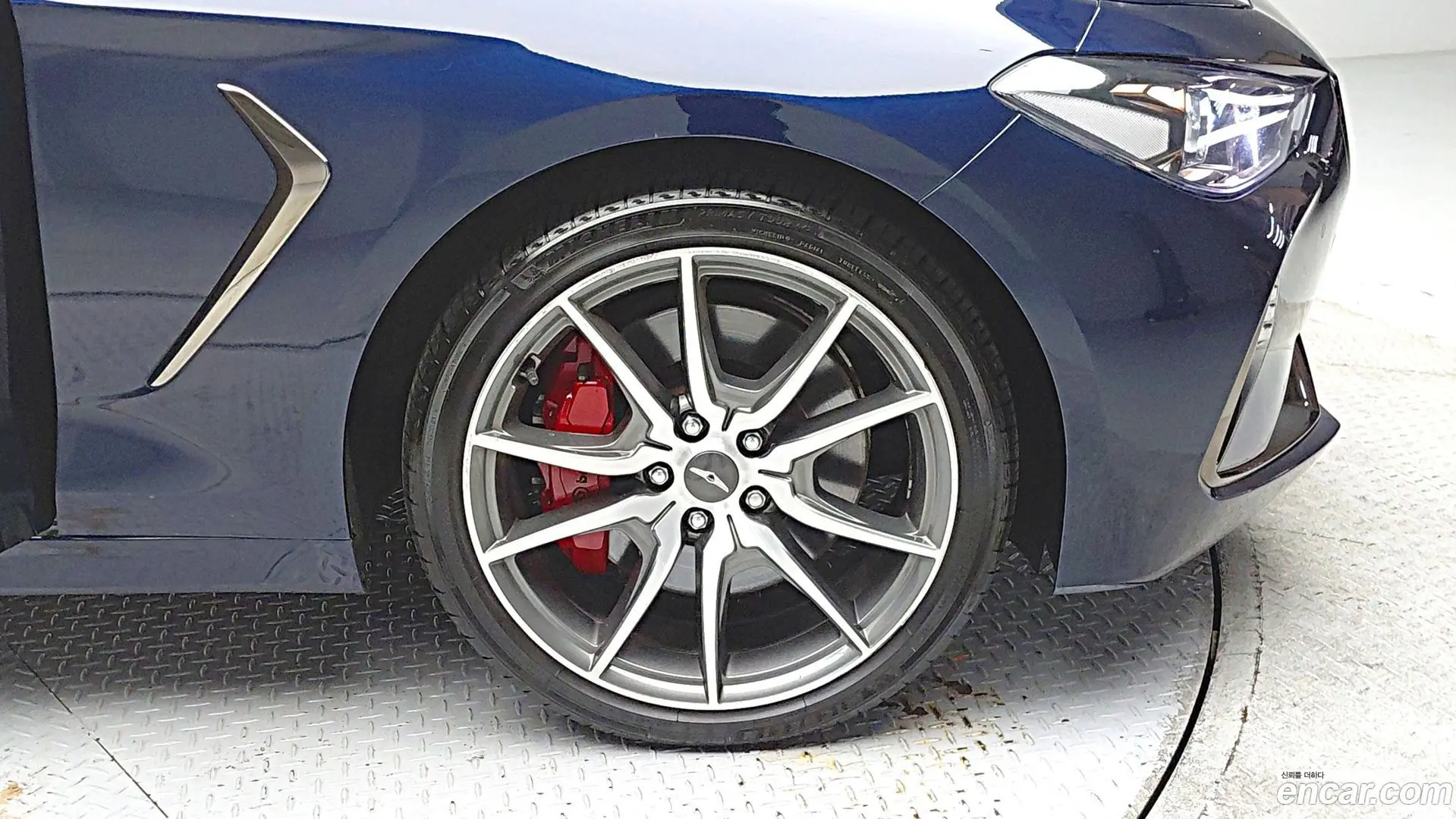 Genesis G70 2.0T AWD