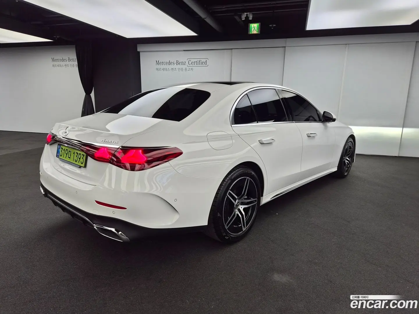 Mercedes-Benz E-Class E300 4MATIC AMG Line 2023