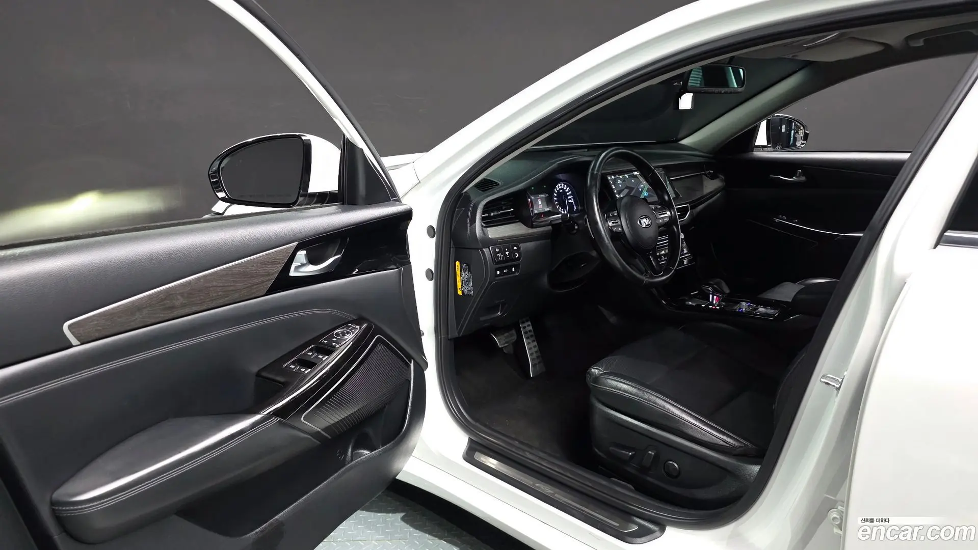 Kia K7 2.5 GDI Noblesse