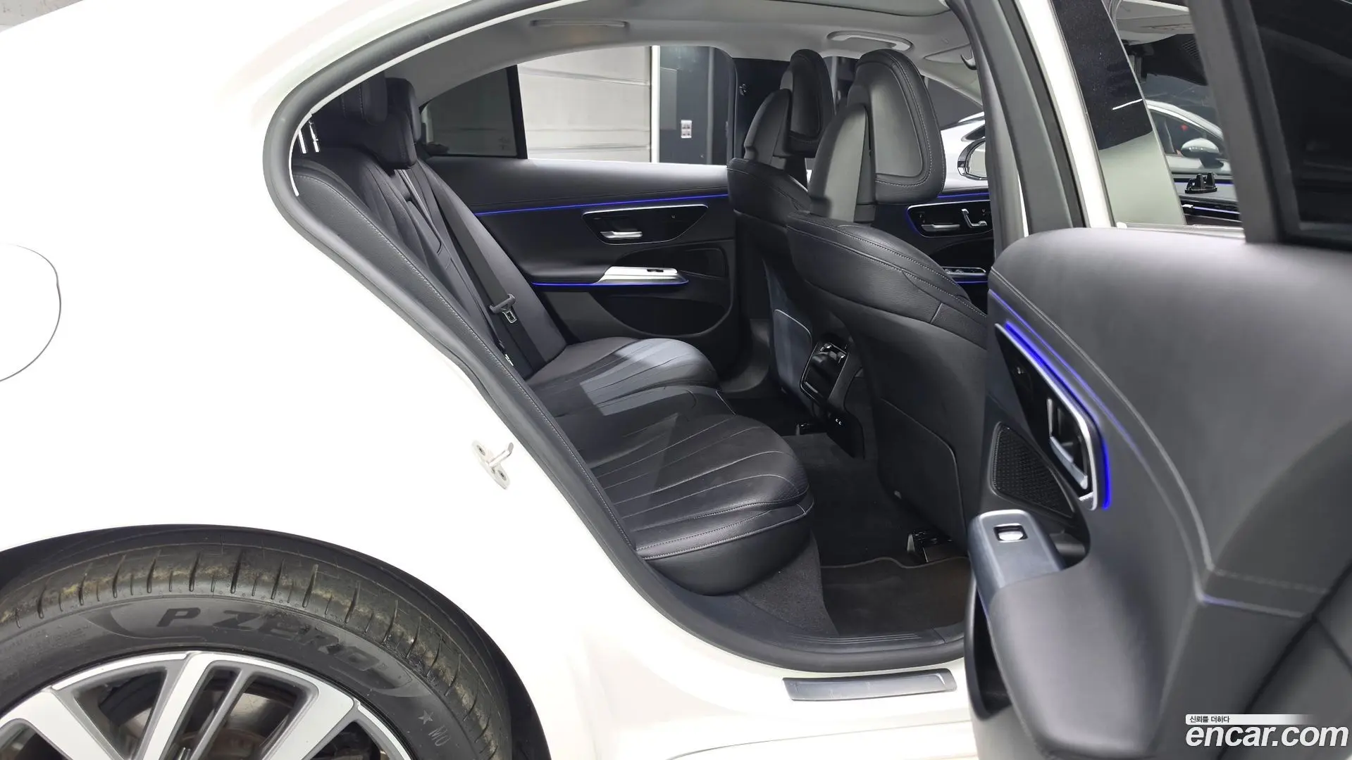 Mercedes-Benz E-Class E220d 4MATIC Exclusive