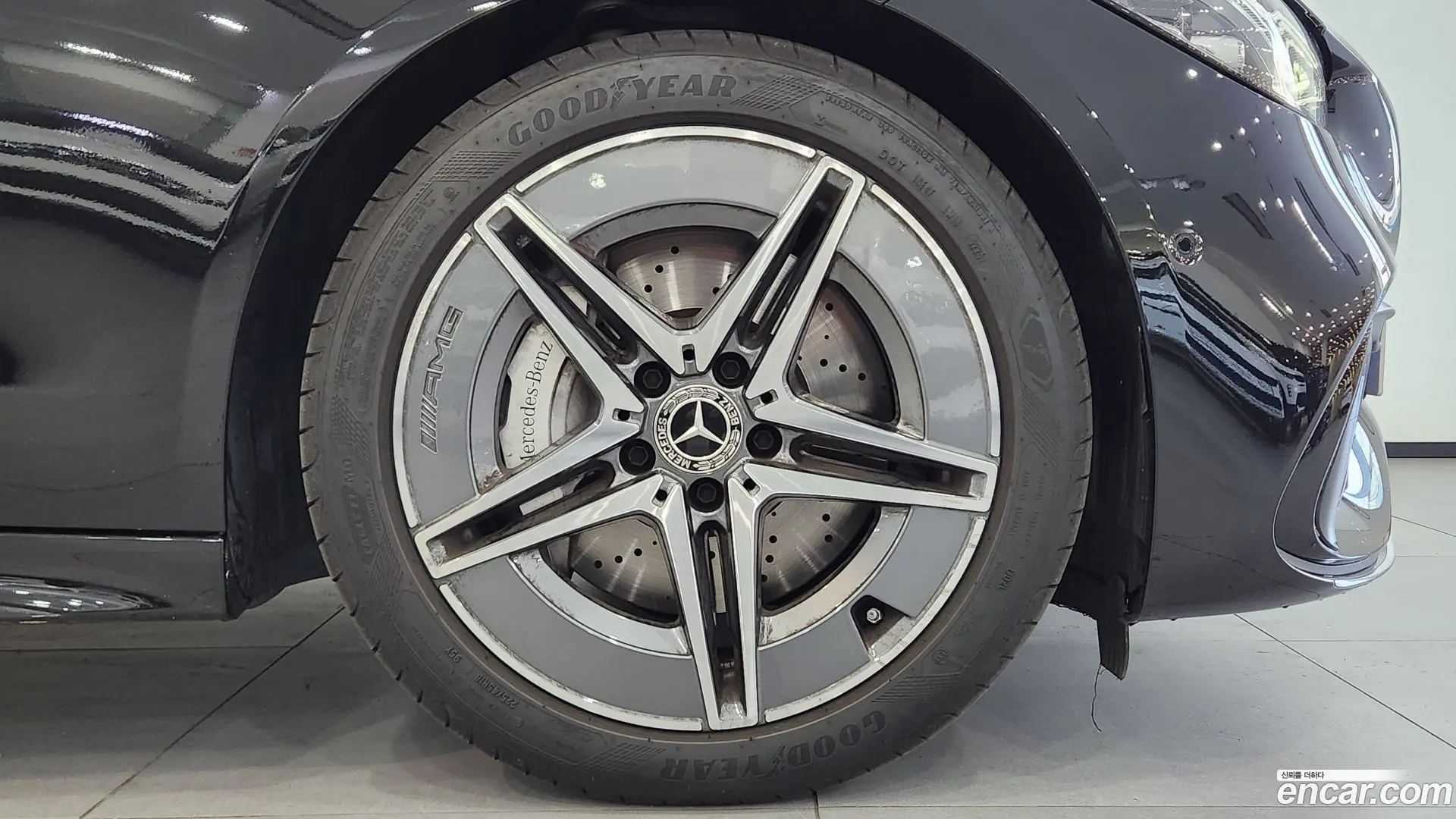 Mercedes-Benz C-Class C200 AMG Line