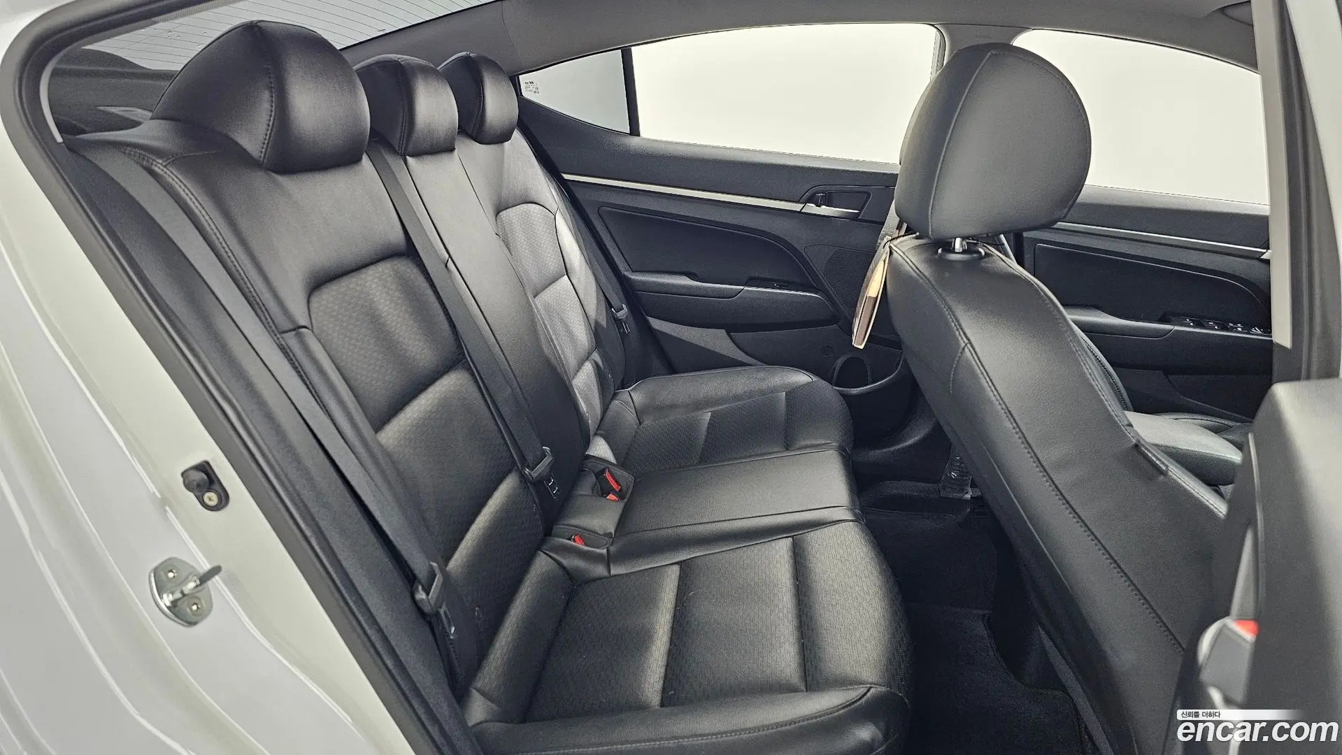 Hyundai AVANTE 1.6 2018