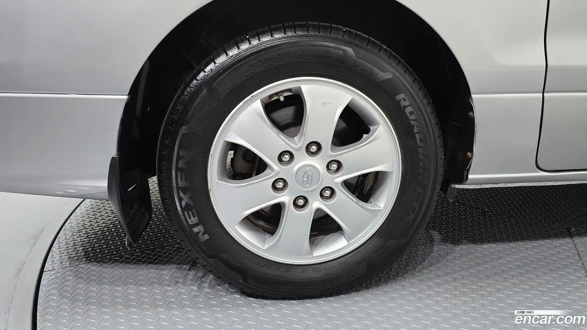 Hyundai Starex Wagon 12-Seater