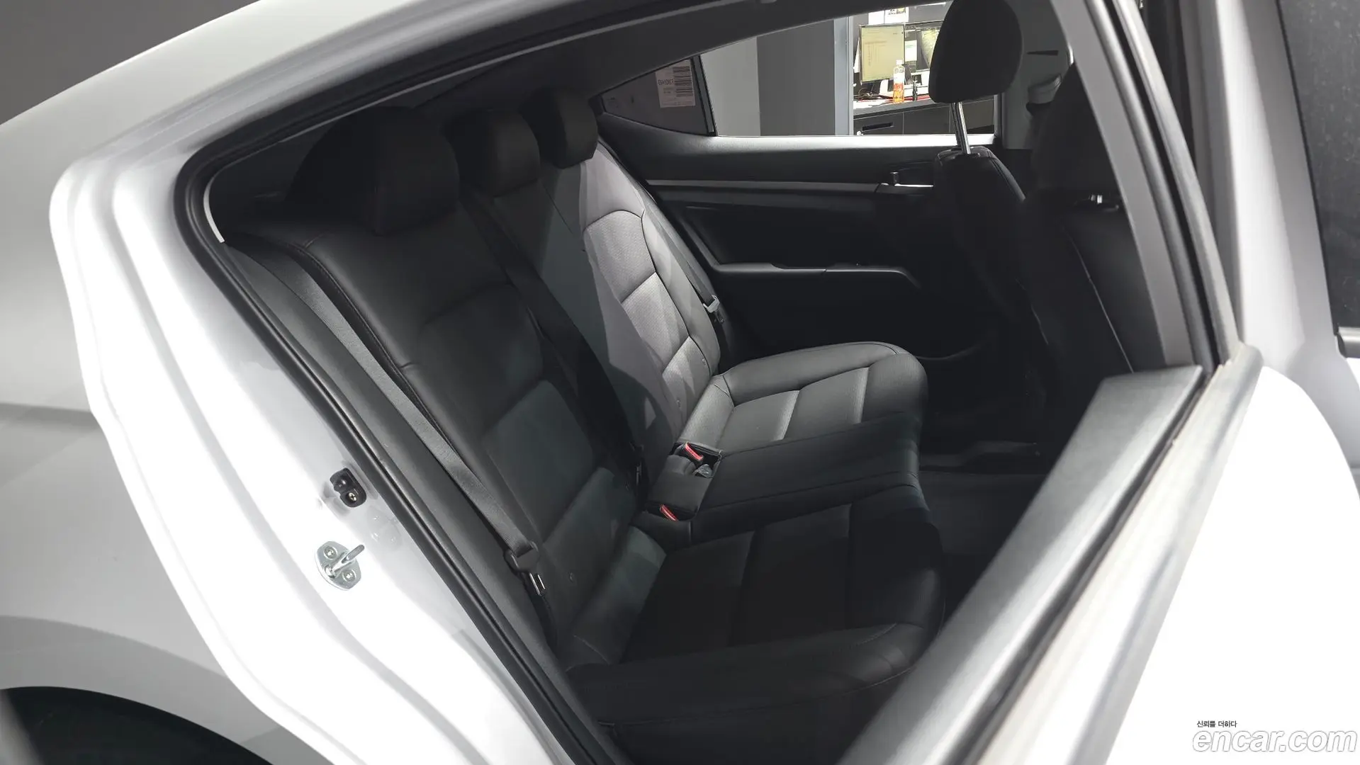 Hyundai AVANTE 1.6 2018