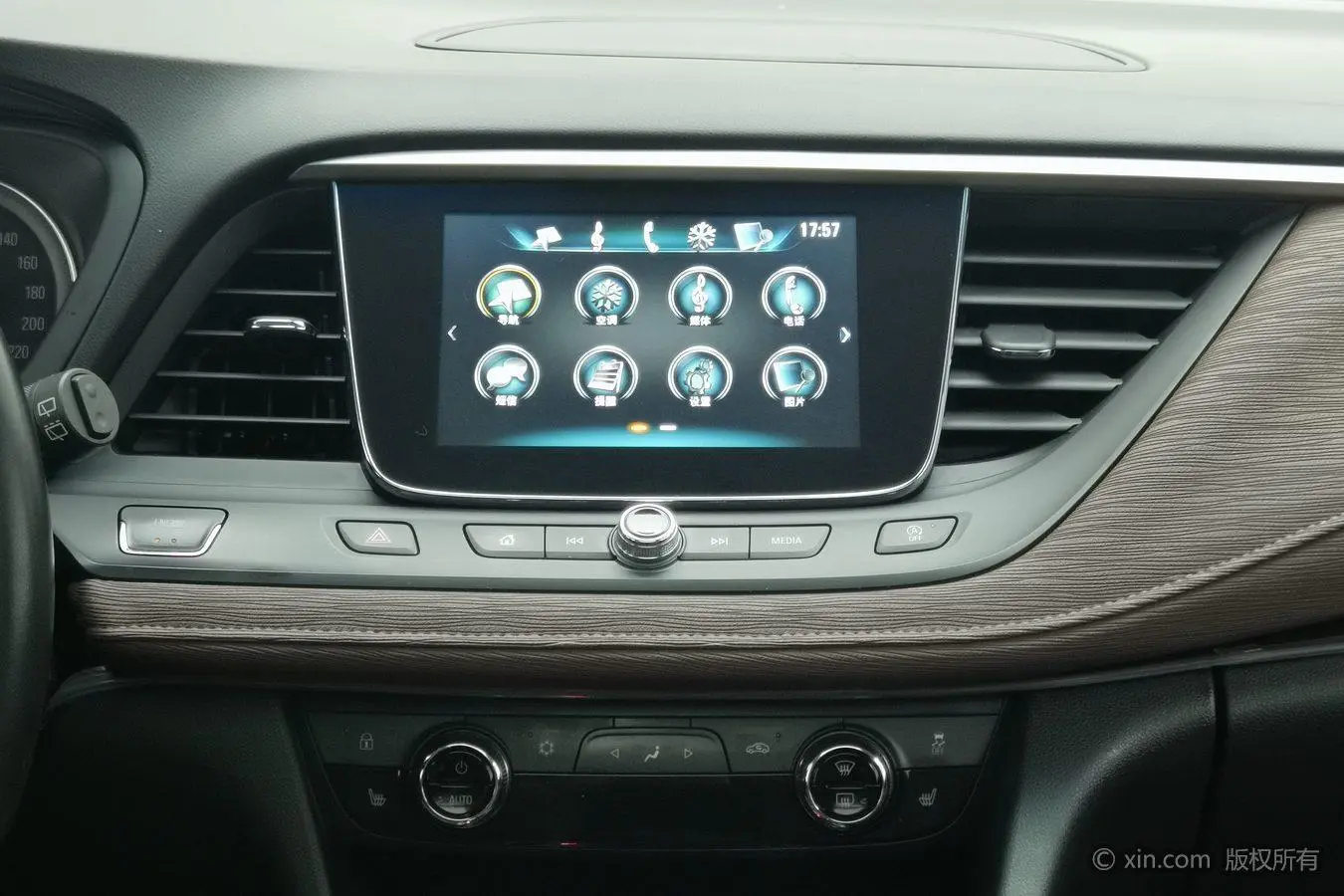 Buick GL6 2019 18T 6 seat Connected Luxury China VI