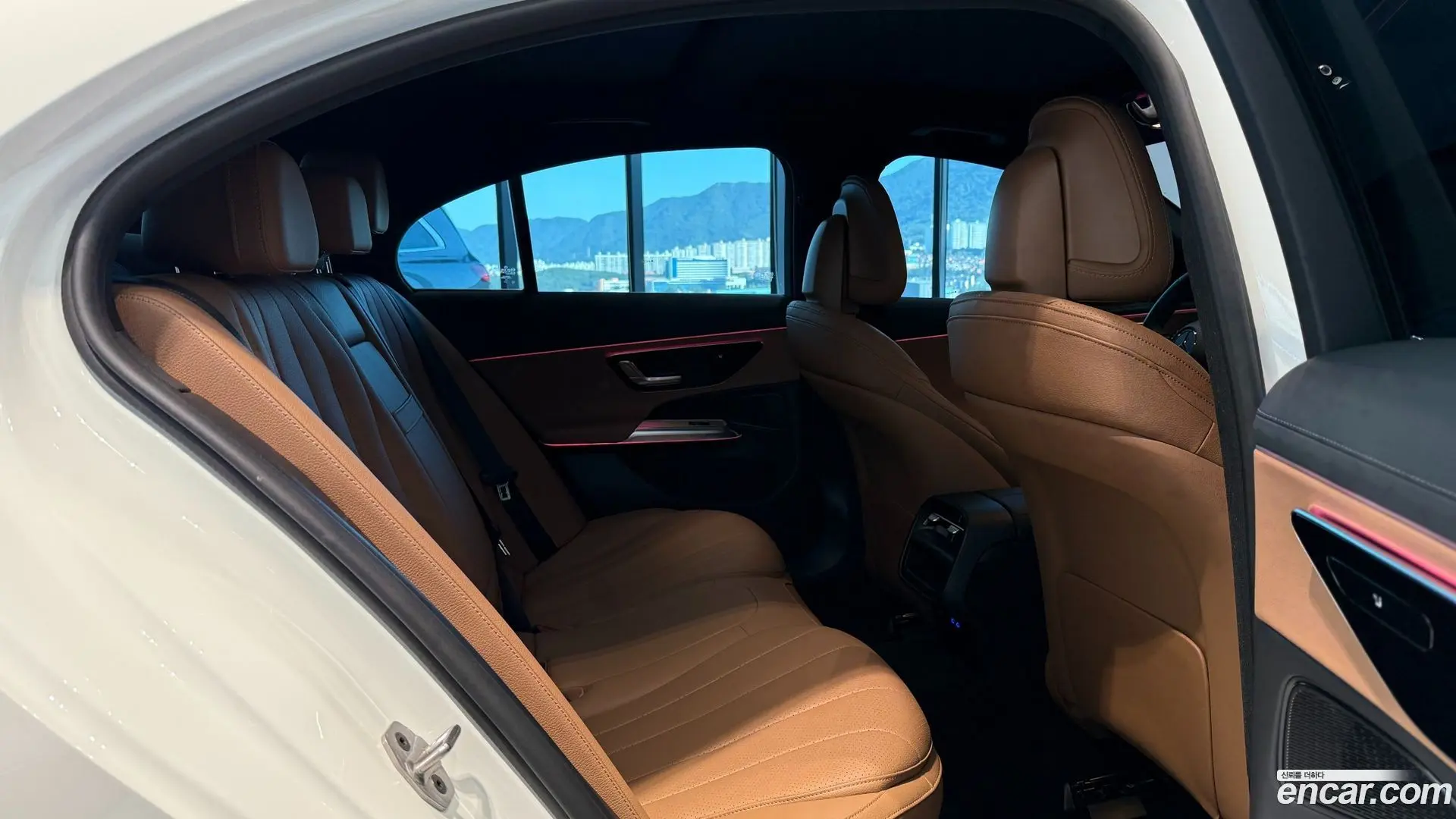 Mercedes-Benz E-Class E200 AMG Line 2024