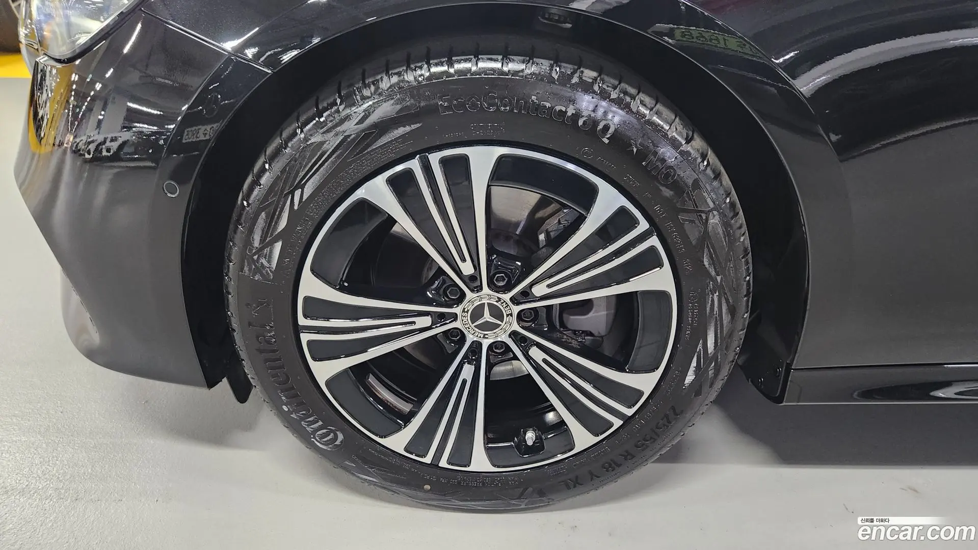 Mercedes-Benz E-Class E200 Avantgarde 2024