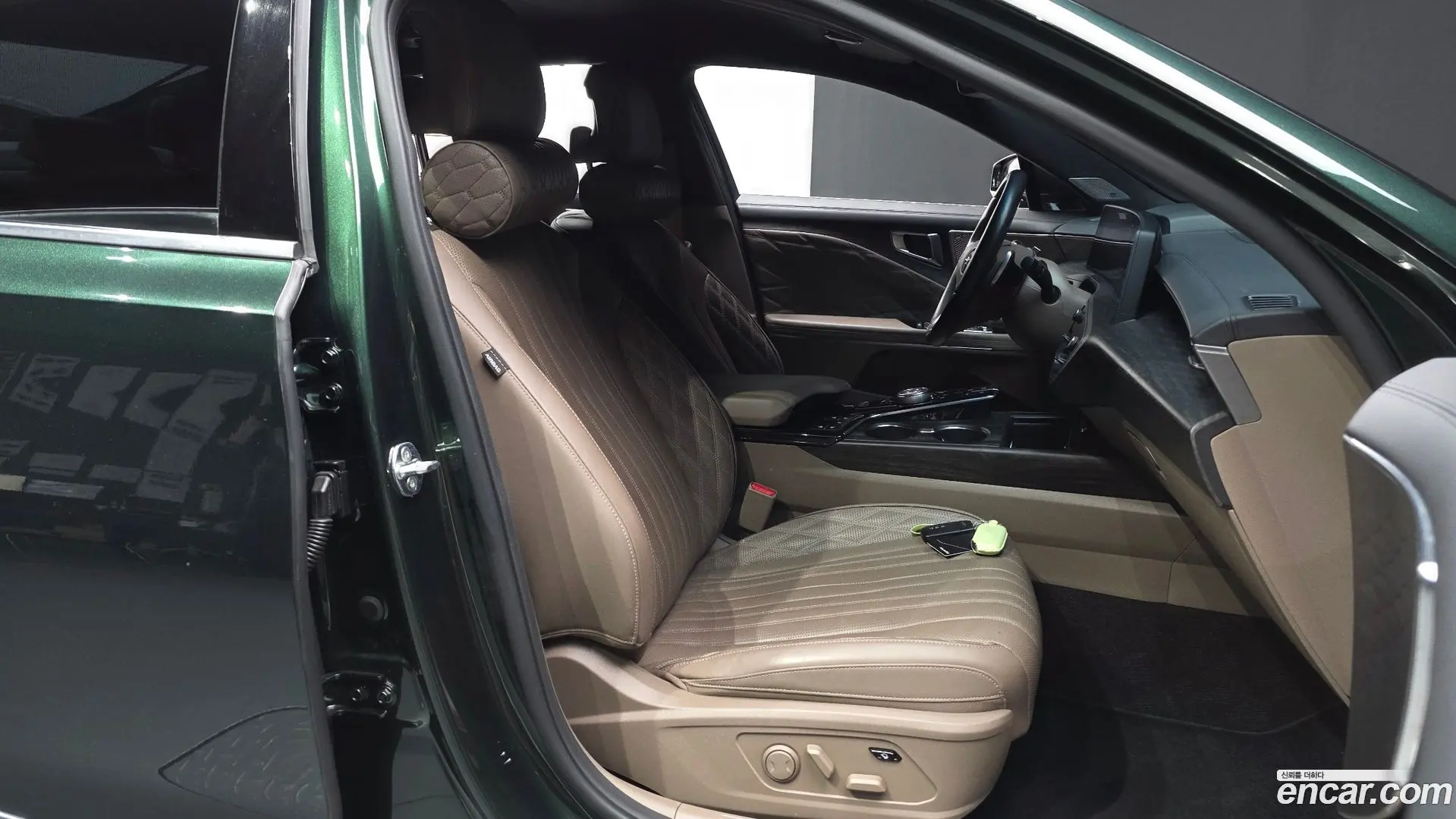 Kia K8 2.5 Gasoline 2WD 2021