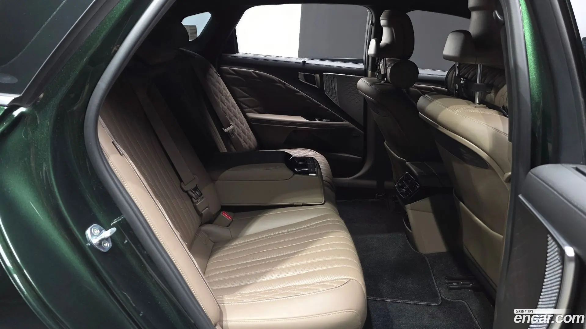Kia K8 2.5 Gasoline 2WD 2021