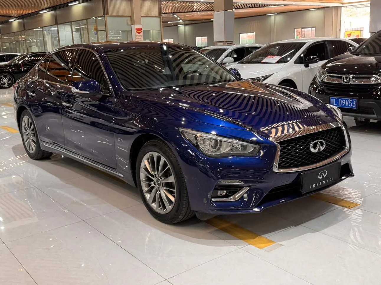 Infiniti Q50L 2021 2.0T