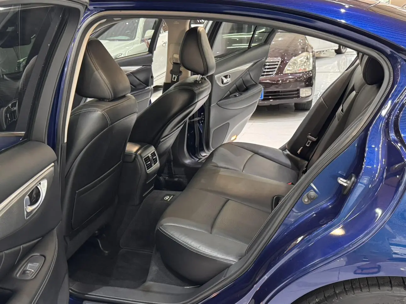 Infiniti Q50L 2021 2.0T