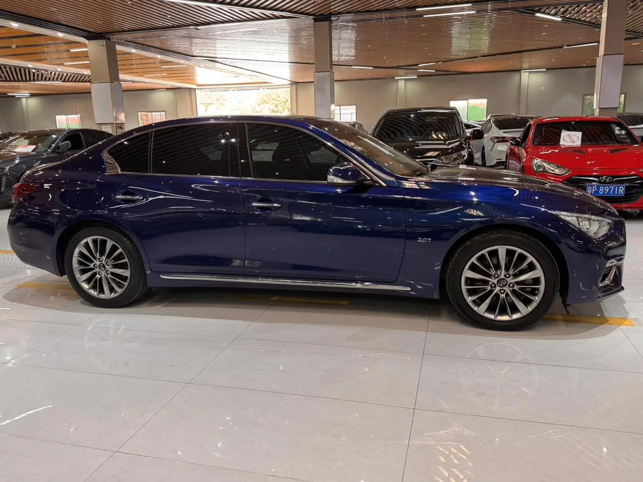 Infiniti Q50L 2021 2.0T
