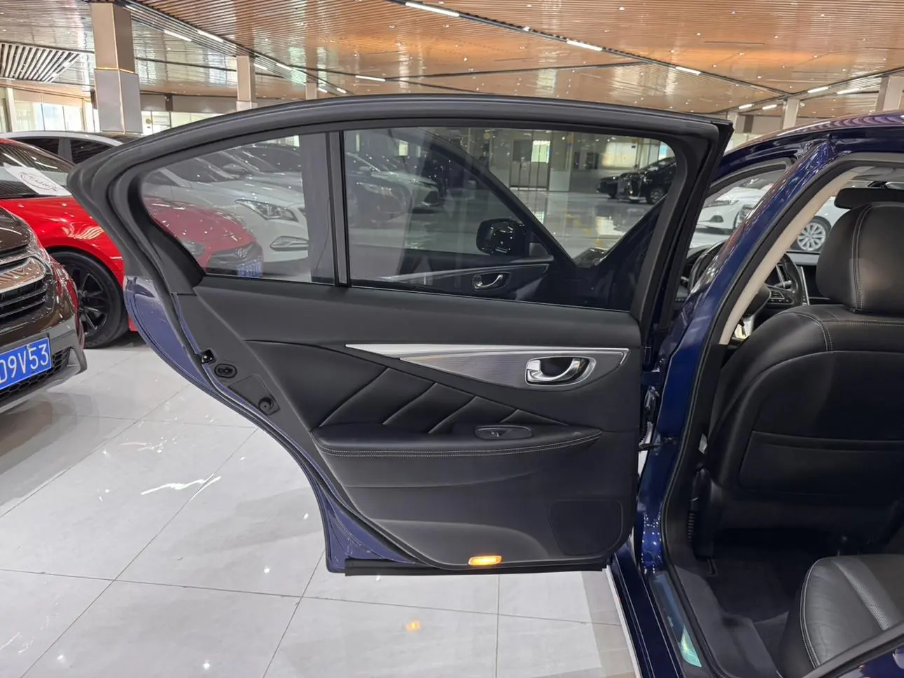 Infiniti Q50L 2021 2.0T