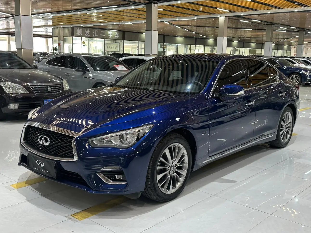 Infiniti Q50L 2021 2.0T