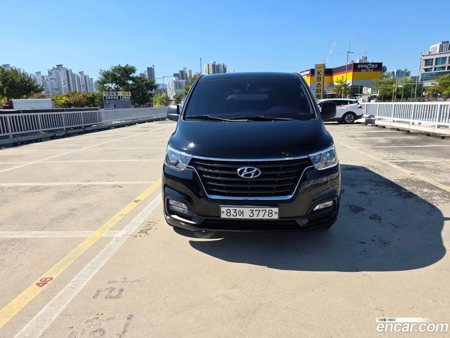 Hyundai Starex Van 3-Seater