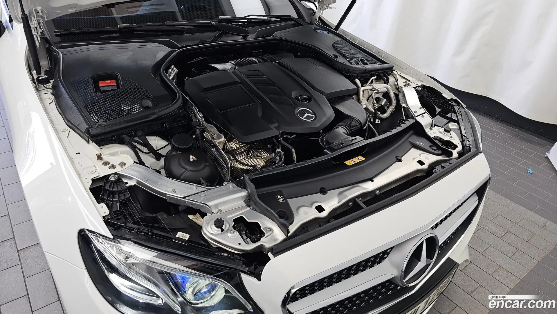 Mercedes-Benz E-Class E220d Cabriolet