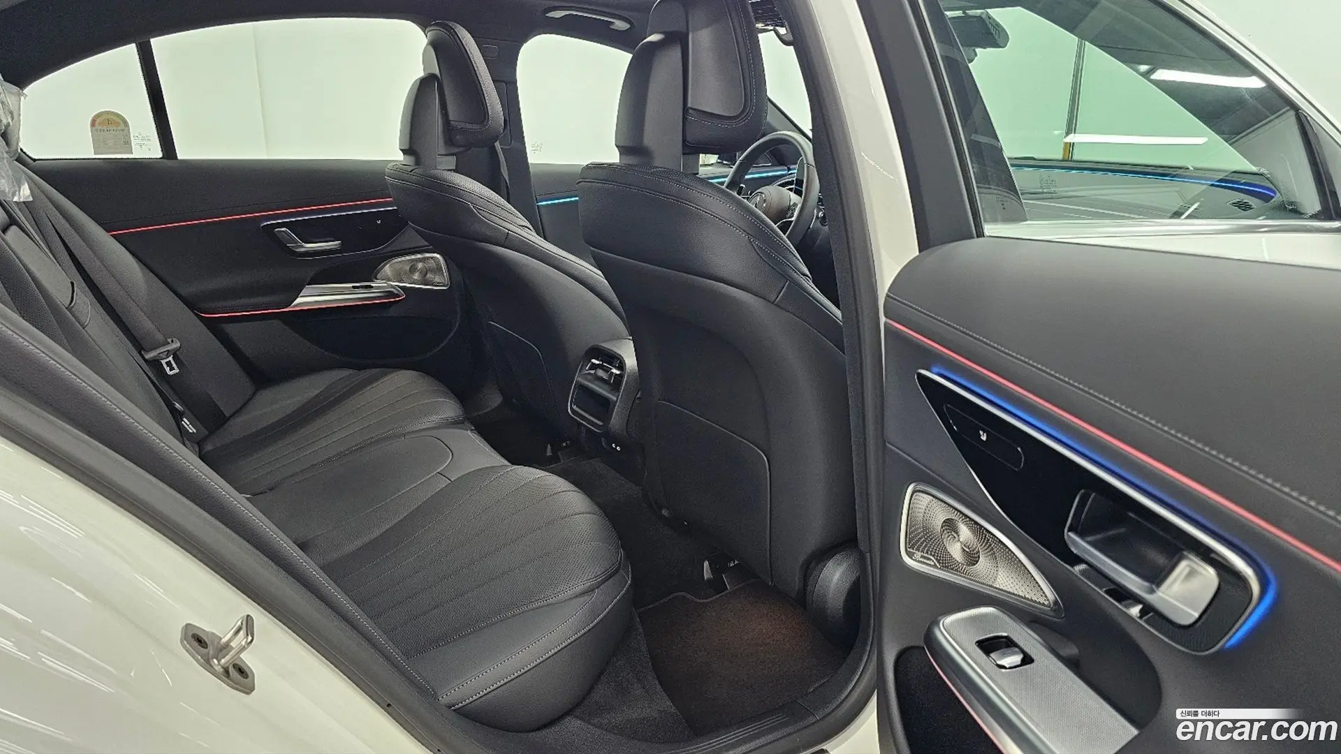 Mercedes-Benz E-Class E300 4MATIC Exclusive 2023