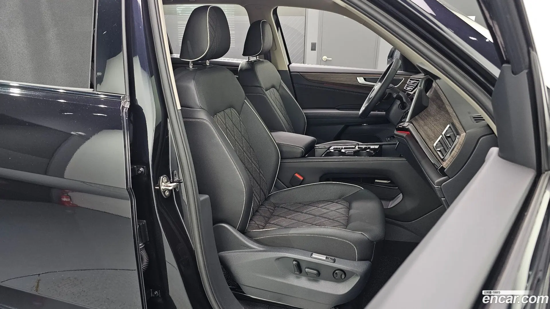 Volkswagen Atlas 2.0 TSI R-LINE 7-Seater