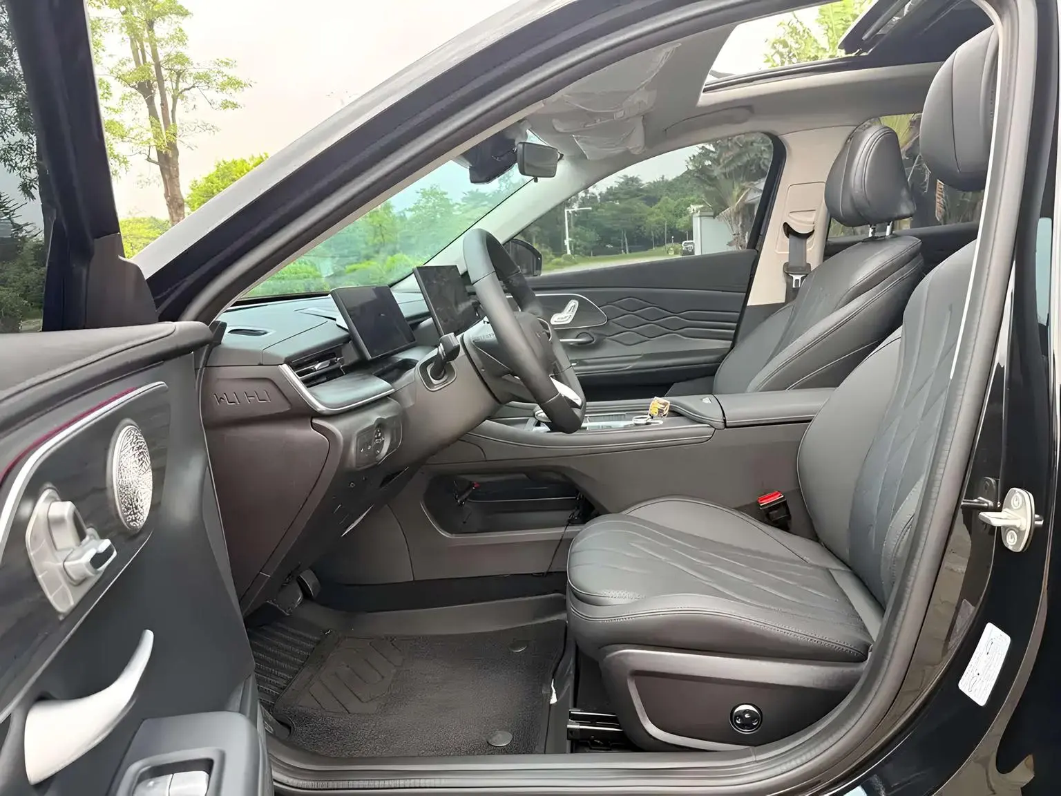 Chery Arrizo 8 PRO 2025 1.6T DCT Luxury