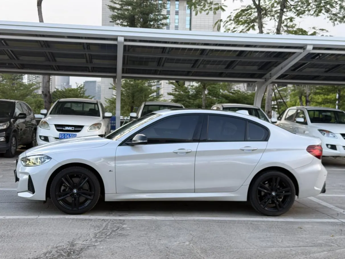 BMW 1 Series 2023 125i M Sport Shadow Night