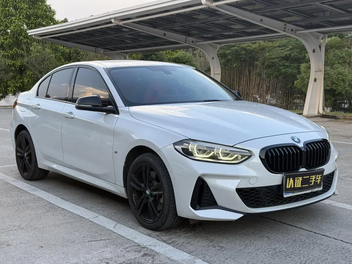 BMW 1 Series 2023 125i M Sport Shadow Night