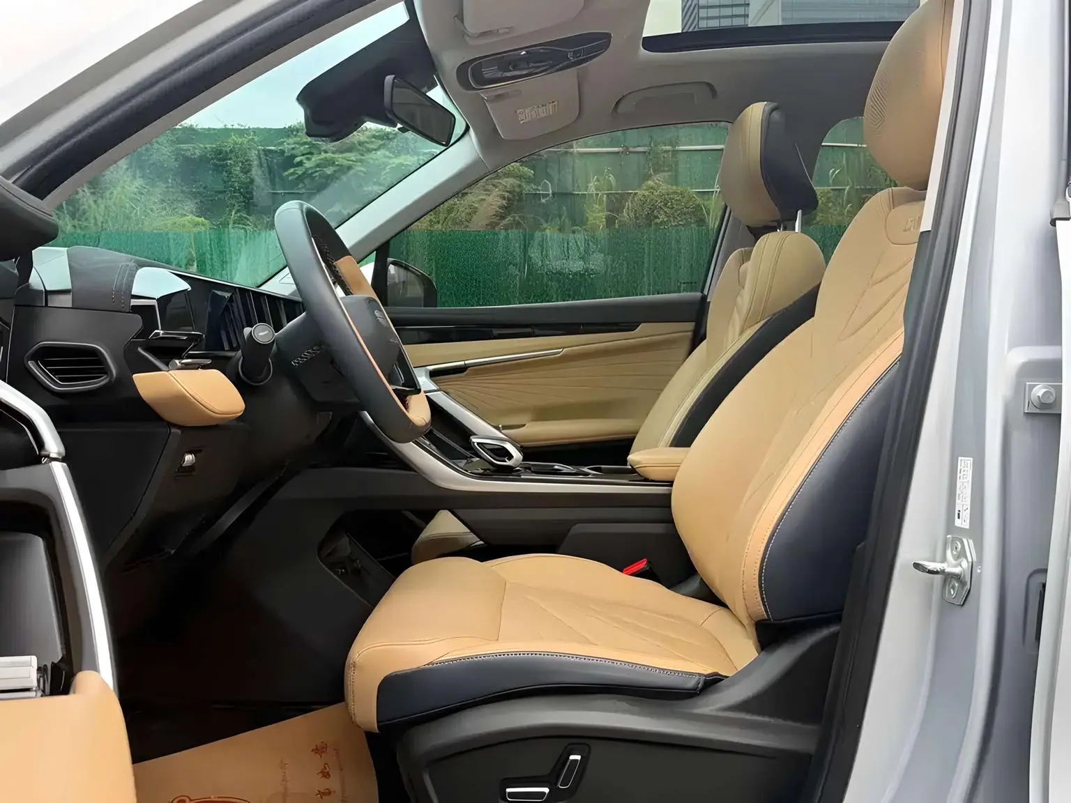 Geely Boyue L 2023 1.5TD DCT Premium
