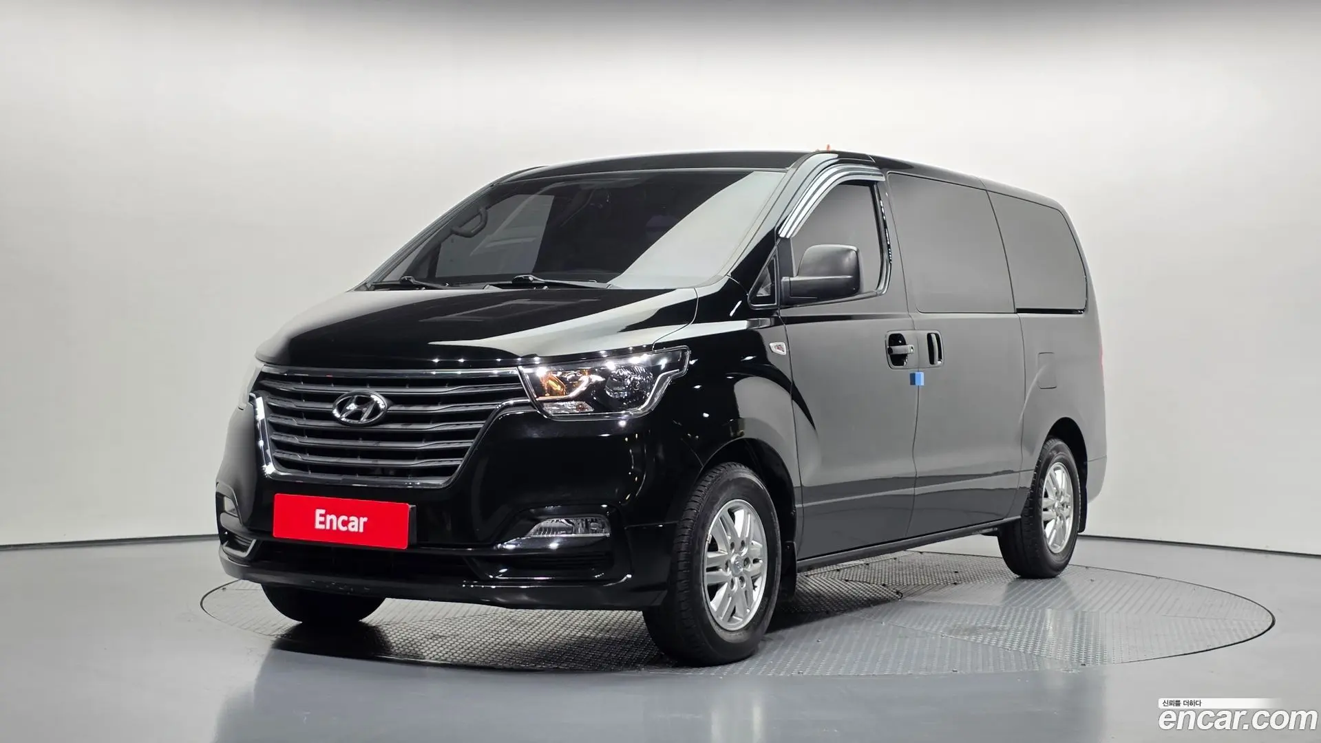 Hyundai Starex Van 3-Seater