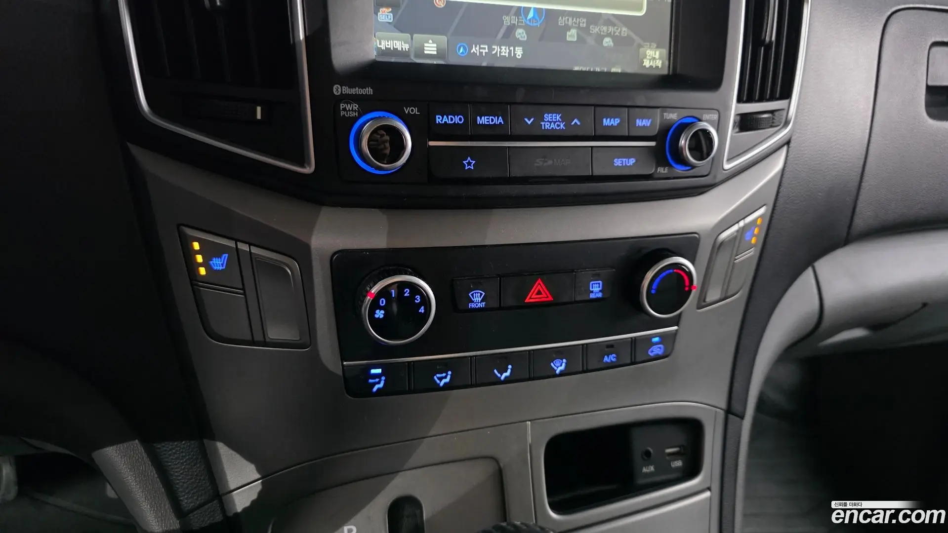 Hyundai Starex Van 3-Seater