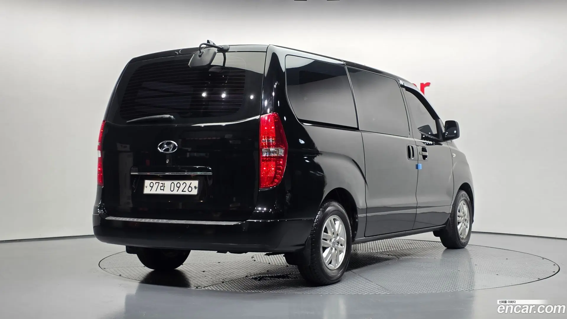 Hyundai Starex Van 3-Seater
