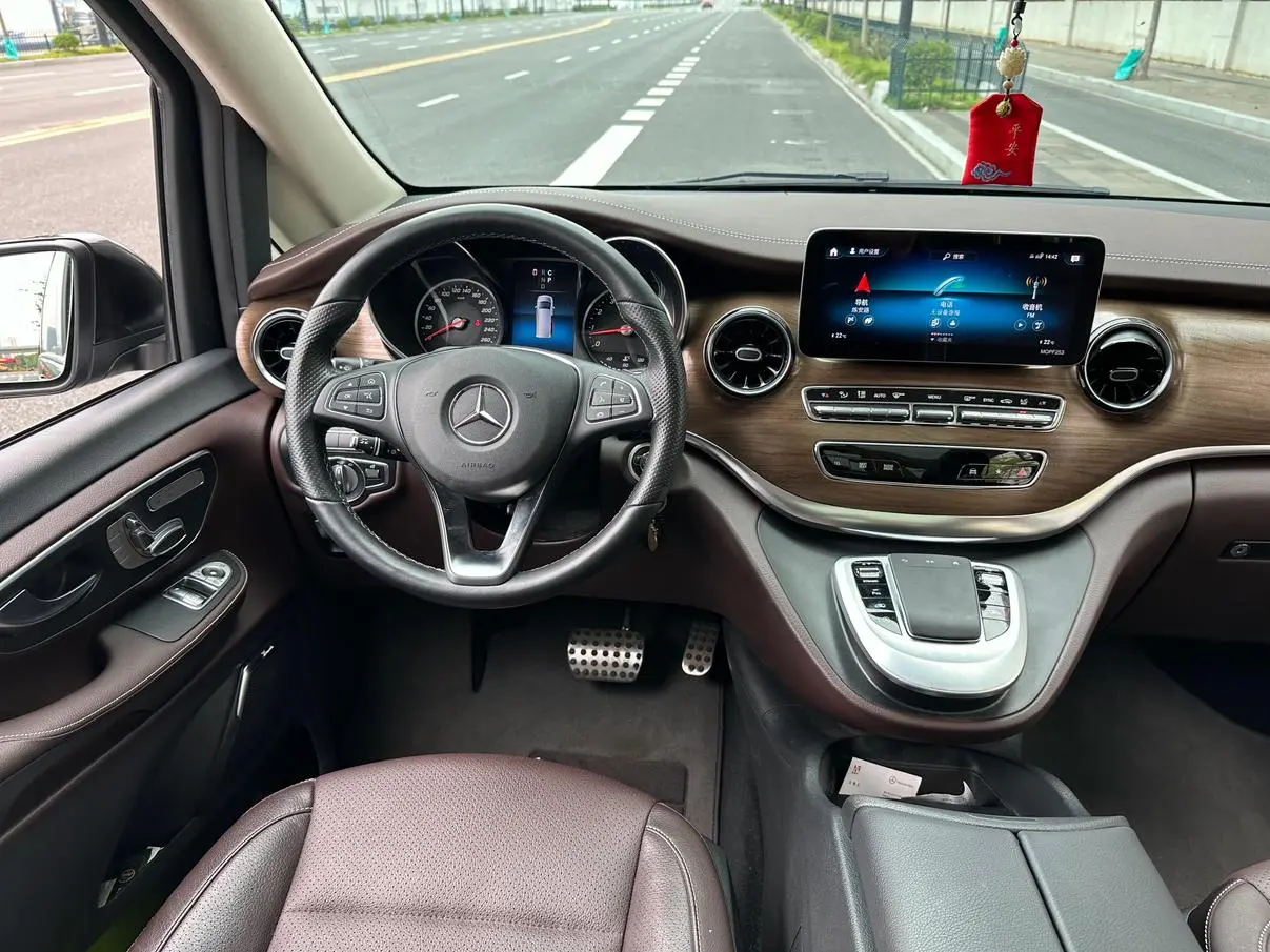 Mercedes-Benz V Class 2021 V 260 L LWB Luxury