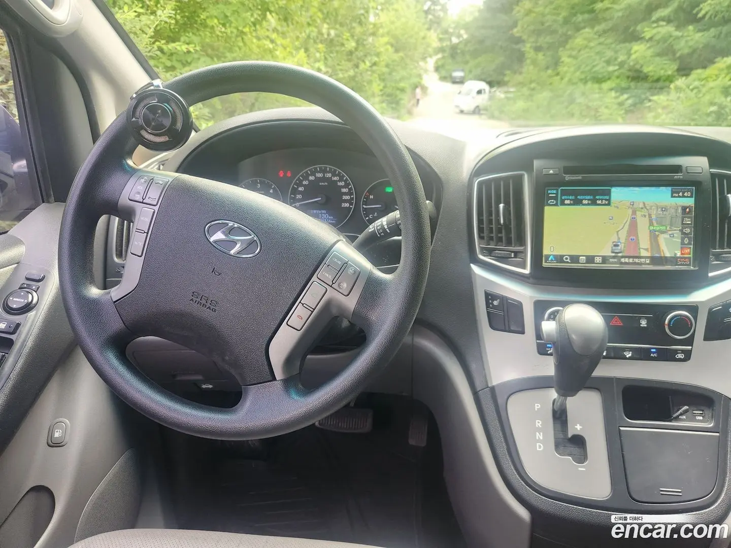 Hyundai Starex 5-Seater VAN