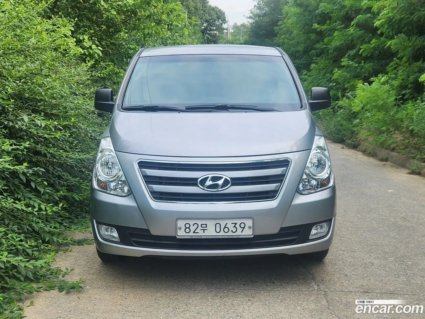 Hyundai Starex 5-Seater VAN