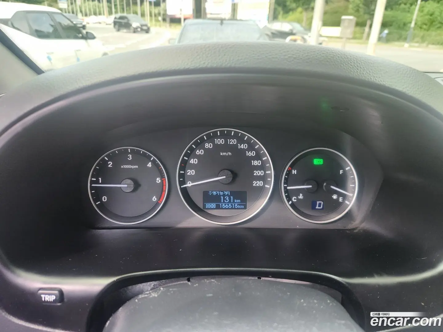 Hyundai Starex 5-Seater VAN